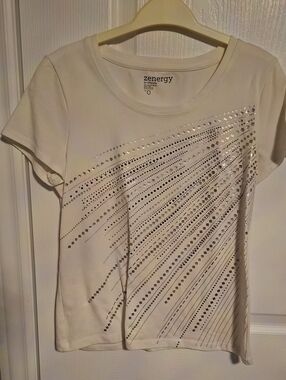 Zenergy By Chico's White Short Sleeve Tee with Silver Crystal Rays